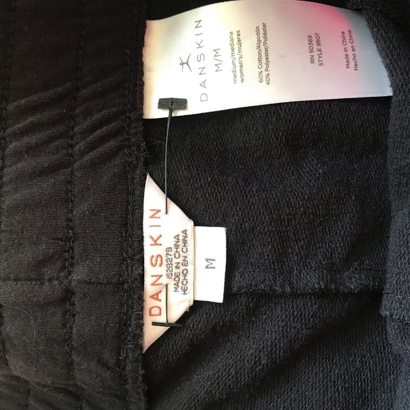 Danskin Shorts Drawstring SzM Black NWOT Tee Shirt Fabric - Picture 4 of 7